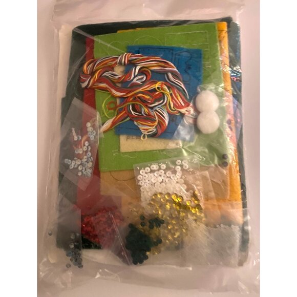 NOS Hobby Kraft Storybook Felt Stocking Kit Santa Claus Snowman Toys 18" USA - Picture 5 of 5